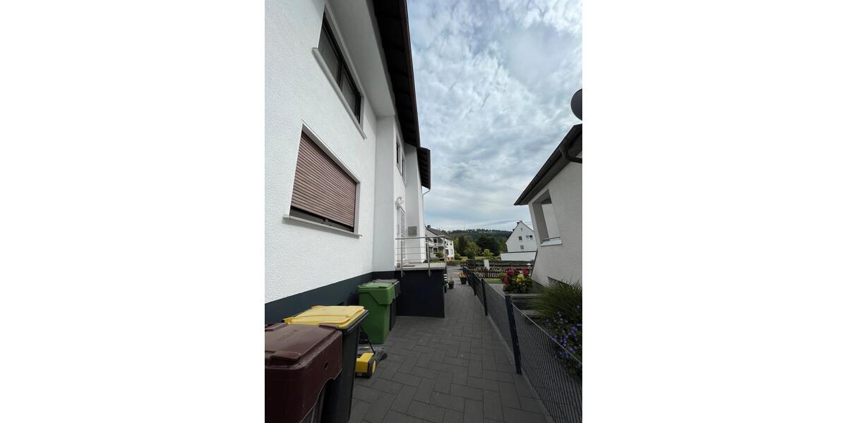 Erdgeschoßwohnung Attendorn - 3 Zimmer, 90 m&sup2;, 1.250&euro; | Angebot:27567727