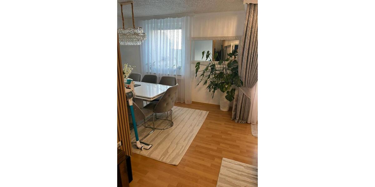 Etagenwohnung Waldbröl - 4 Zimmer, 99 m&sup2;, 220.000&euro; | Angebot:27534777