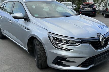 Renault Megane 92.378 km 11.900 &euro; Eitorf 53783