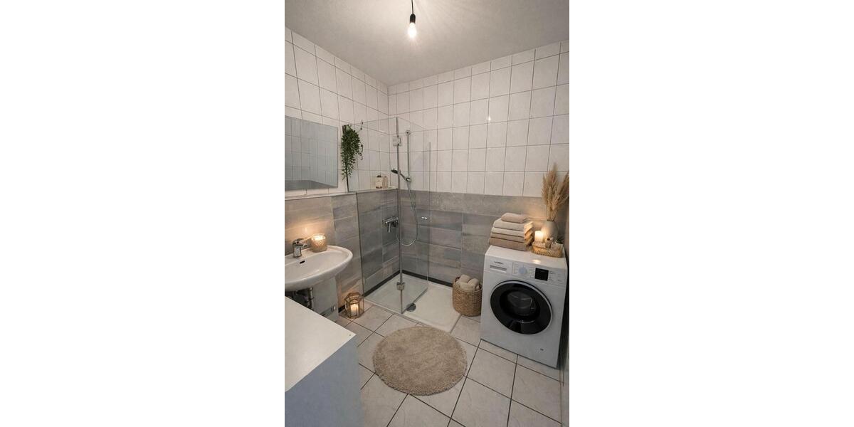 Etagenwohnung Gummersbach Berstig Süd - 2 Zimmer, 62 m&sup2;, 690&euro; | Angebot:25750084