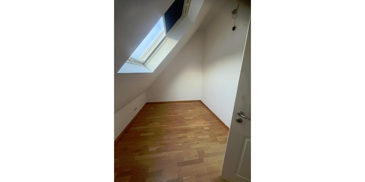 Dachgeschoßwohnung Gummersbach Berstig Süd - 2 Zimmer, 55 m&sup2;, 500&euro; | Angebot:25803944