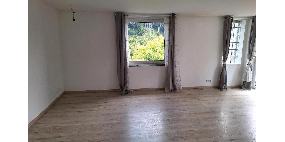 Etagenwohnung Kürten - 4 Zimmer, 100 m&sup2;, 1.190&euro; | Angebot:27568915