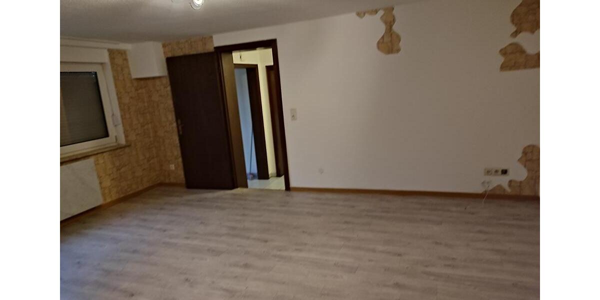 Erdgeschoßwohnung Bergneustadt - 1 Zimmer, 70 m&sup2;, 610&euro; | Angebot:25061967