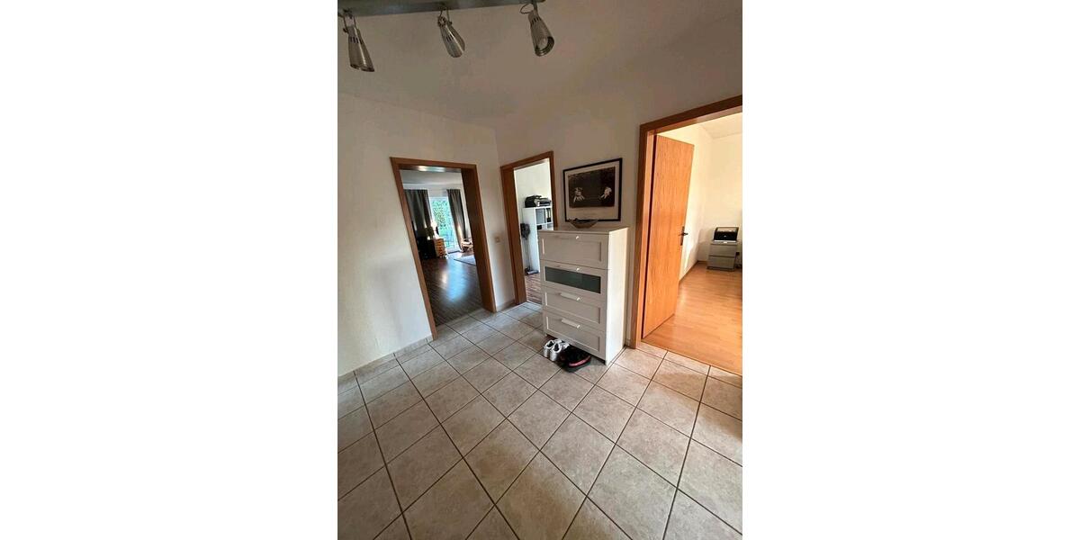 Hochparterre Wenden - 3 Zimmer, 77 m&sup2;, 750&euro; | Angebot:27548826