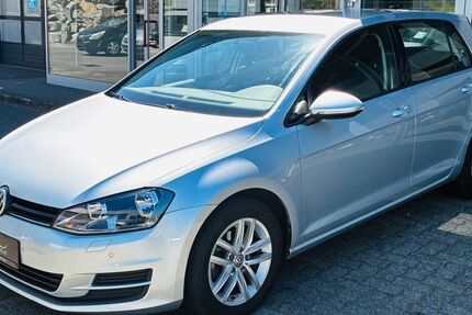 VW Golf 93.000 km 11.900 &euro; Olpe 57462