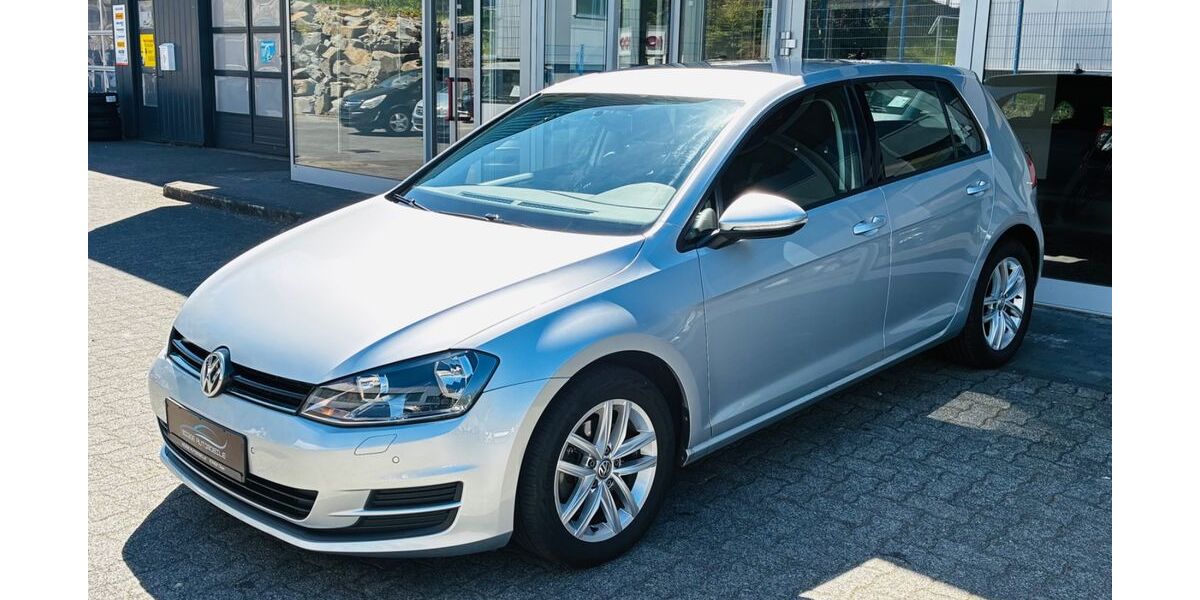 VW Golf 93.000 km 11.900 &euro; Olpe 57462