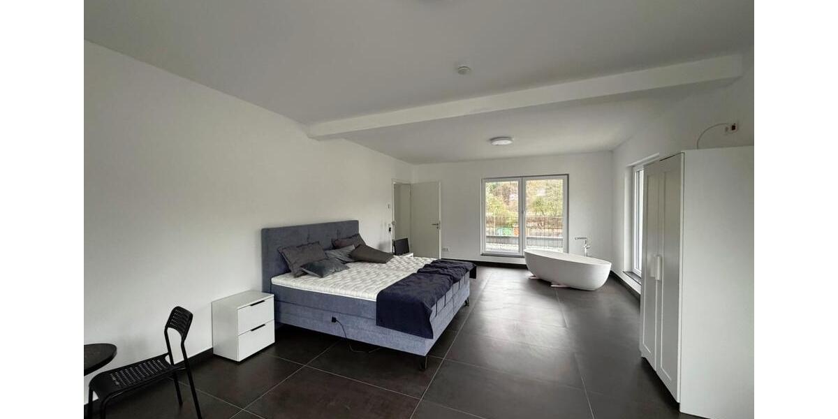 Einfamilienhaus Gummersbach Berstig Süd - 2 Zimmer, 200 m&sup2;, 1.800&euro; | Angebot:25646834