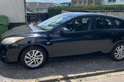 Mazda 3 207.000 km 2.499 &euro; Meinerzhagen 58540