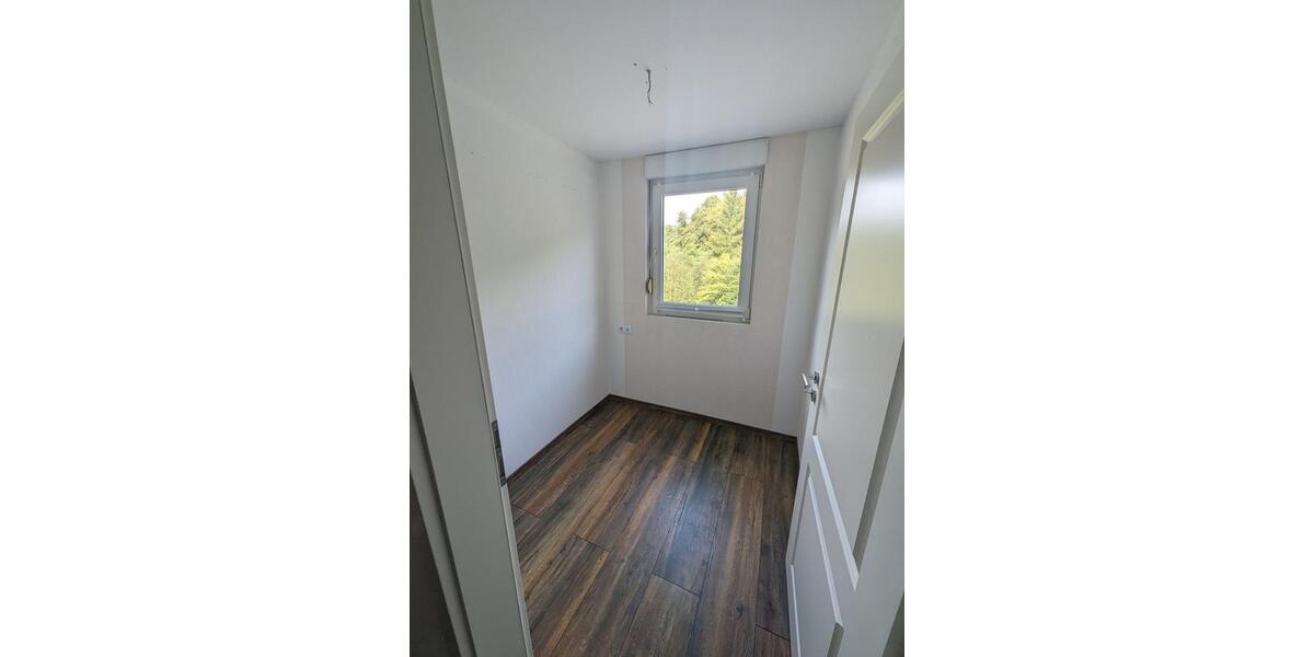 Etagenwohnung Attendorn - 4 Zimmer, 100 m&sup2;, 750&euro; | Angebot:25857344