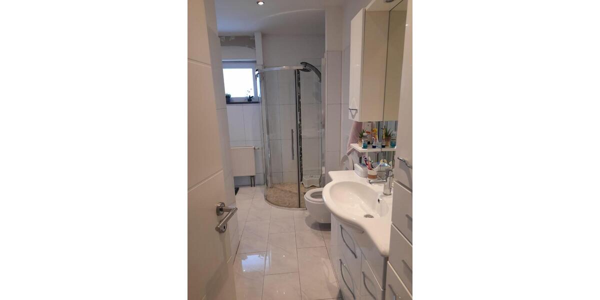 Erdgeschoßwohnung Bergneustadt - 5 Zimmer, 104 m&sup2;, 1.750&euro; | Angebot:26009203