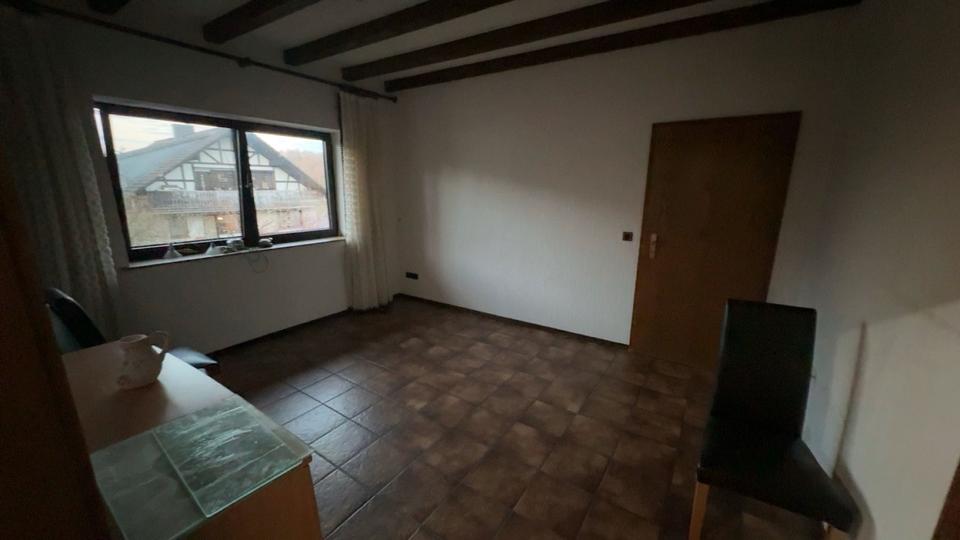 Einfamilienhaus Wenden - 6 Zimmer, 181 m&sup2;, 2.000&euro; | Angebot:25307307