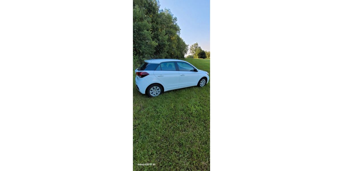 Hyundai i20 62.500 km 8.500 &euro; Wenden 57482