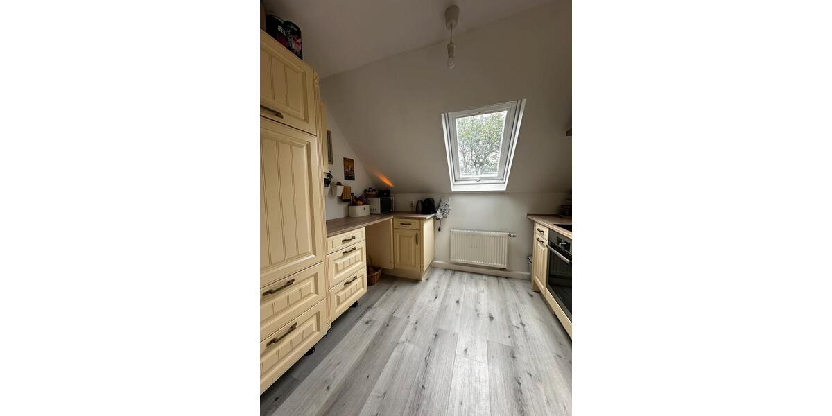 Dachgeschoßwohnung Windeck - 3 Zimmer, 60 m&sup2;, 550&euro; | Angebot:25741401