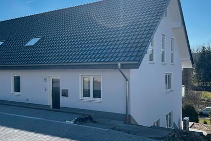 Haus Nümbrecht - 9 Zimmer, 268 m&sup2;, 475.000&euro; | Angebot:21692398