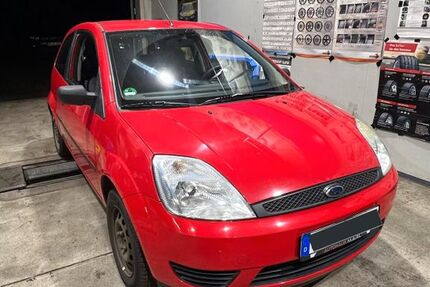 Ford Fiesta 245.000 km 1.550 &euro; GUMMERSBACH 51643