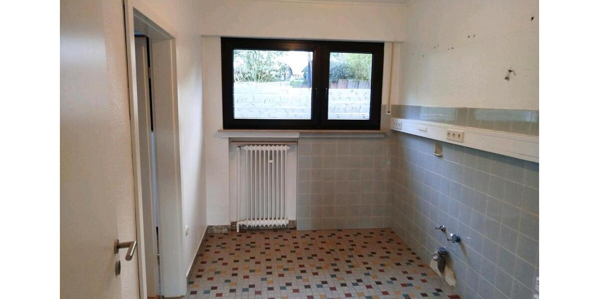 Erdgeschoßwohnung Bergneustadt - 3 Zimmer, 84 m&sup2;, 672&euro; | Angebot:27550518