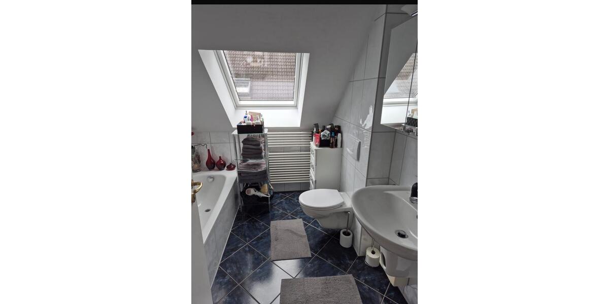 Doppelhaushälfte Engelskirchen - 4 Zimmer, 140 m&sup2;, 1.500&euro; | Angebot:26042793