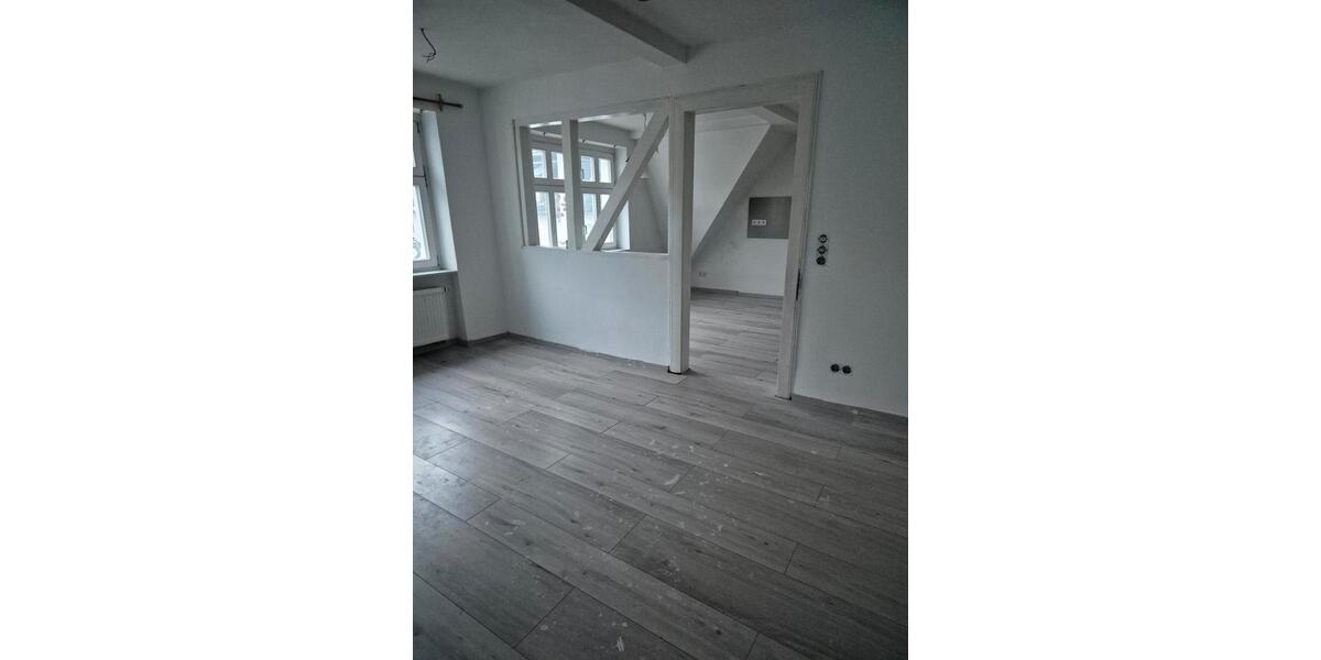 Dachgeschoßwohnung Lüdenscheid - 3 Zimmer, 80 m&sup2;, 550&euro; | Angebot:25207107