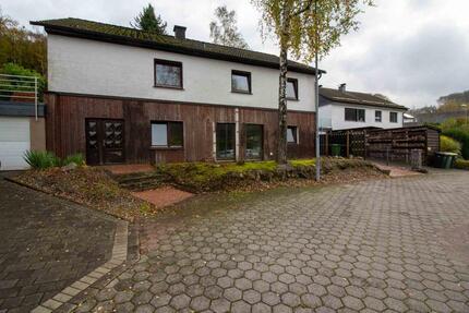 Haus Herscheid - 6 Zimmer, 173 m&sup2;, 149.000&euro; | Angebot:24753383