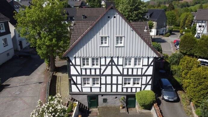 Mehrfamilienhaus, Wohnhaus Reichshof Eckenhagen - 1 Zimmer, 270 m&sup2;, 169.000&euro; | Angebot:25666266