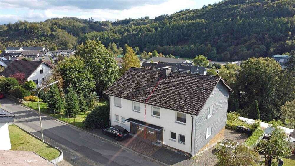 Einfamilienhaus Morsbach - 8 Zimmer, 232 m&sup2;, 299.000&euro; | Angebot:18005750