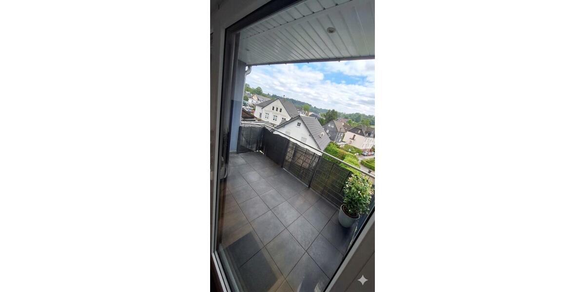 Etagenwohnung Gummersbach Hepel - 2 Zimmer, 100 m&sup2;, 320.000&euro; | Angebot:26935606