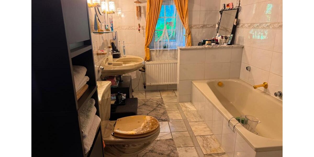 Einfamilienhaus Freudenberg - 9 Zimmer, 180 m&sup2;, 295.000&euro; | Angebot:27440684