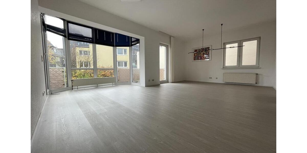 Etagenwohnung Gummersbach - 2 Zimmer, 83 m&sup2;, 700&euro; | Angebot:25417283