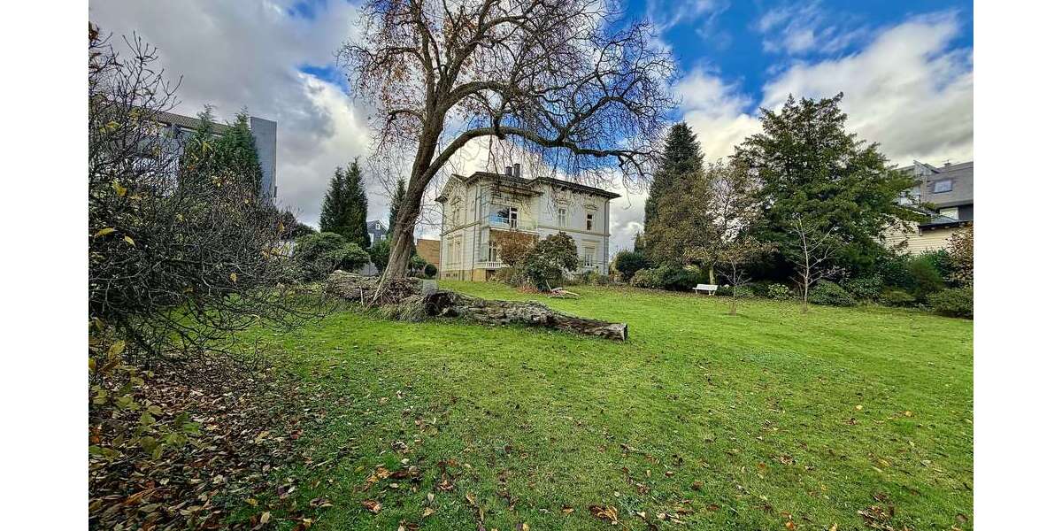 Einfamilienhaus Wermelskirchen - 10 Zimmer, 427 m&sup2;, 650.000&euro; | Angebot:24309641