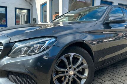 Mercedes-Benz C 220 237.000 km 14.649 &euro; Gummersbach (Zwischen Toom Markt und ATU) 51645