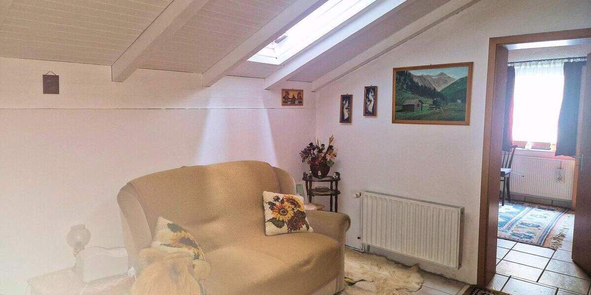 Mehrfamilienhaus, Wohnhaus Nümbrecht Breunfeld - 5 Zimmer, 138 m&sup2;, 198.000&euro; | Angebot:25698654