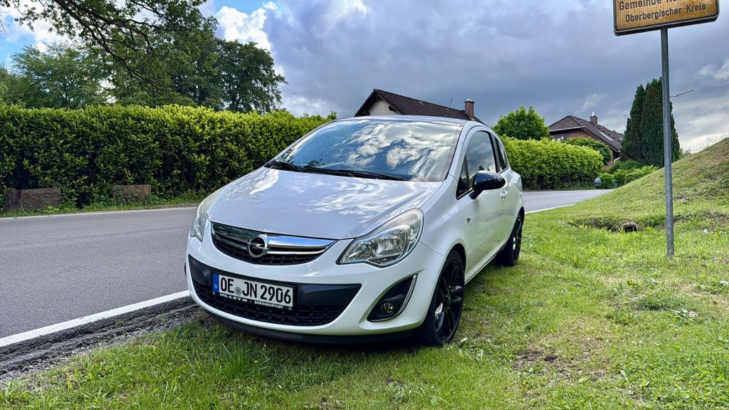 Opel Corsa 101.000 km 2.999 &euro; Reichshof 51580