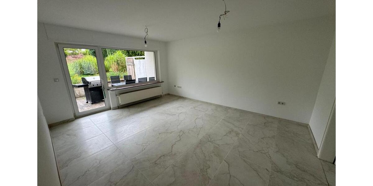 Hochparterre Attendorn - 3 Zimmer, 88 m&sup2;, 800&euro; | Angebot:27568617