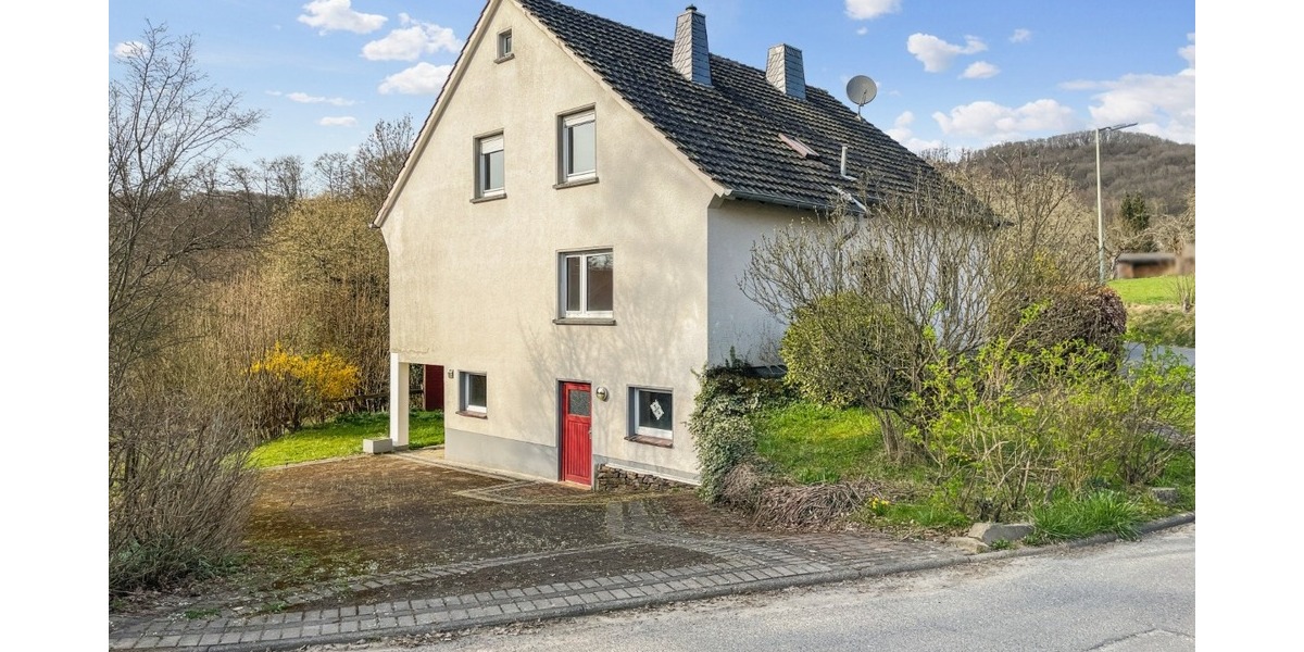 Attraktives Einfamilienhaus in Windeck-Schladern - viel Platz und großes Grundstück - Einfamilienhaus Windeck Schladern | Angebot:26675330