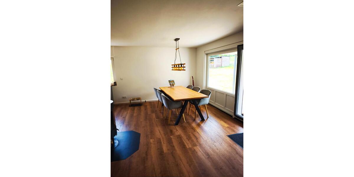 Bungalow Waldbröl - 3 Zimmer, 115 m&sup2;, 385.000&euro; | Angebot:27187094