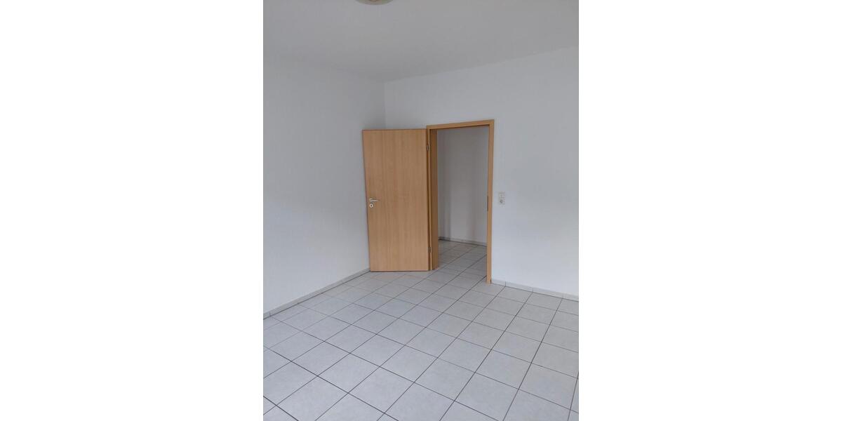 Etagenwohnung Attendorn - 3 Zimmer, 75 m&sup2;, 585&euro; | Angebot:27570337