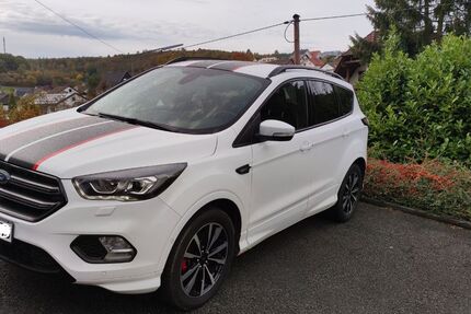 Ford Kuga 115.000 km 16.250 &euro; Freudenberg 57258