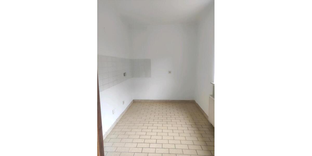 Erdgeschoßwohnung Bergneustadt - 3 Zimmer, 78 m&sup2;, 650&euro; | Angebot:27547075