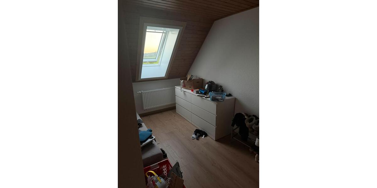 Etagenwohnung Friesenhagen - 4 Zimmer, 90 m&sup2;, 950&euro; | Angebot:27544455