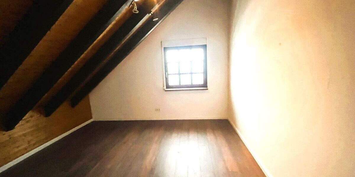 Einfamilienhaus Wiehl - 4 Zimmer, 152 m&sup2;, 349.000&euro; | Angebot:25796901