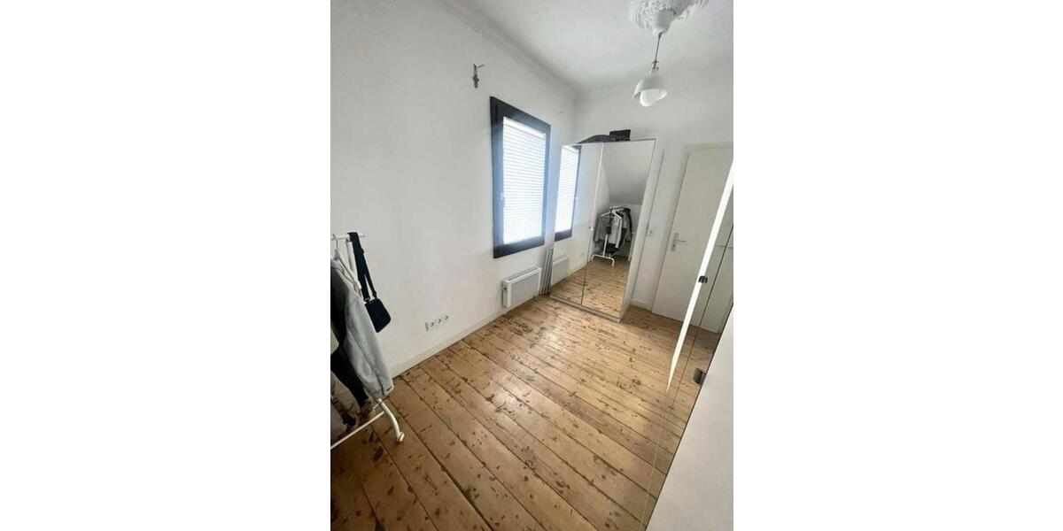 Dachgeschoßwohnung Engelskirchen - 4 Zimmer, 90 m&sup2;, 1.040&euro; | Angebot:26040267