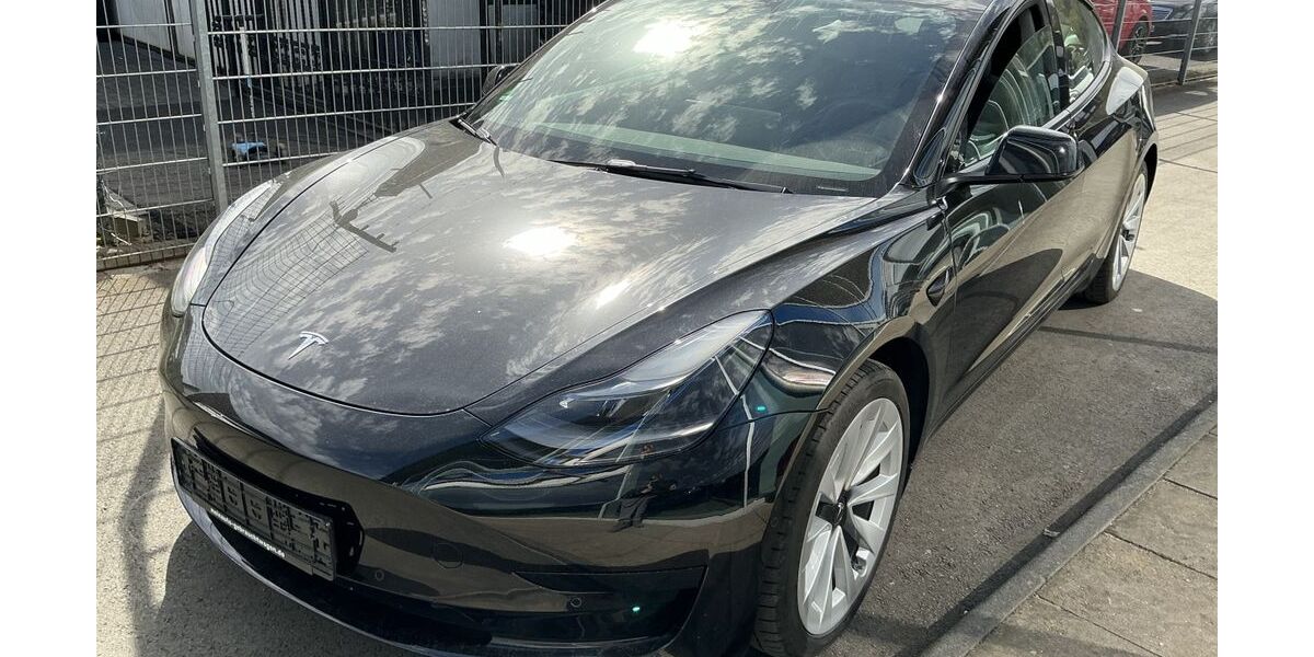 Tesla Model 3 50.831 km 28.000 &euro; Eitorf 53783