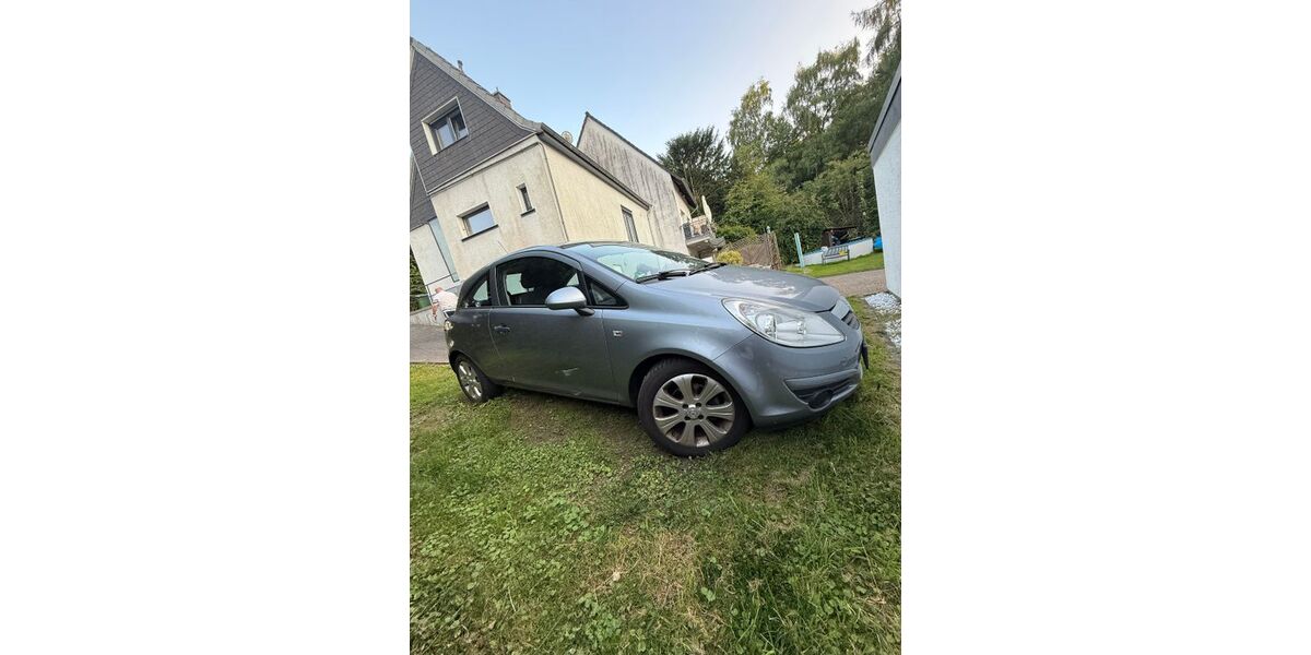 Opel Corsa 92.500 km 2.600 &euro; Overath 51491