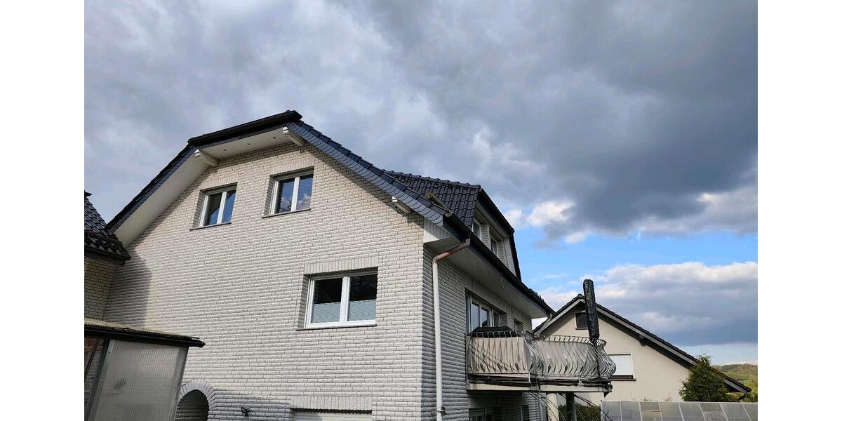 Einfamilienhaus Reichshof - 9 Zimmer, 147 m&sup2;, 490.000&euro; | Angebot:27186102