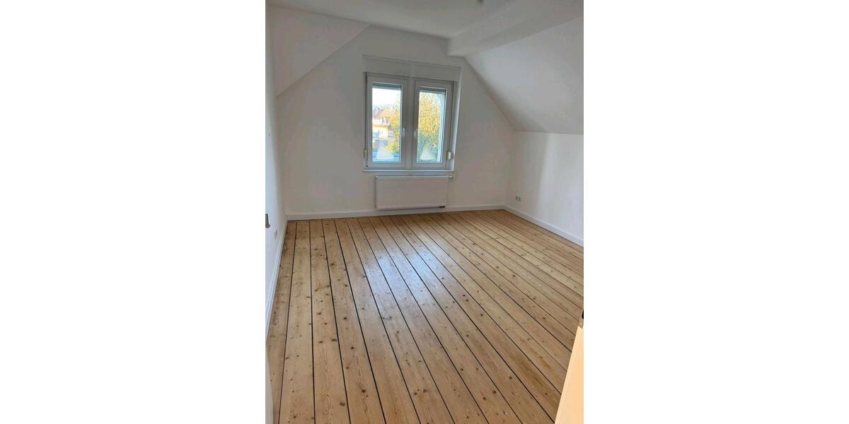 Einfamilienhaus Lüdenscheid - 5 Zimmer, 170 m&sup2;, 1.400&euro; | Angebot:26340231