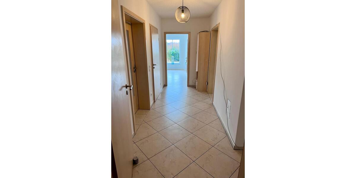 Erdgeschoßwohnung Wenden - 2 Zimmer, 93 m&sup2;, 800&euro; | Angebot:25972342