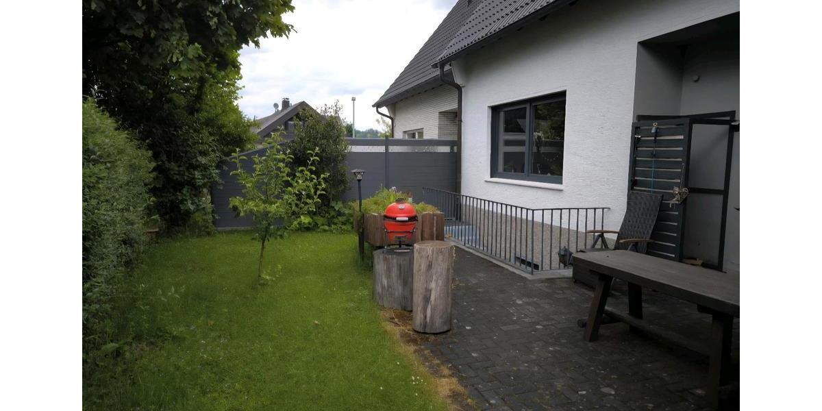 Doppelhaushälfte Drolshagen - 5 Zimmer, 98 m&sup2;, 289.000&euro; | Angebot:26940546