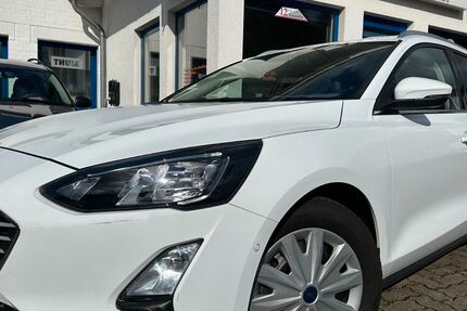 Ford Focus 145.000 km 9.949 &euro; Gummersbach (Zwischen Toom Markt und ATU) 51645