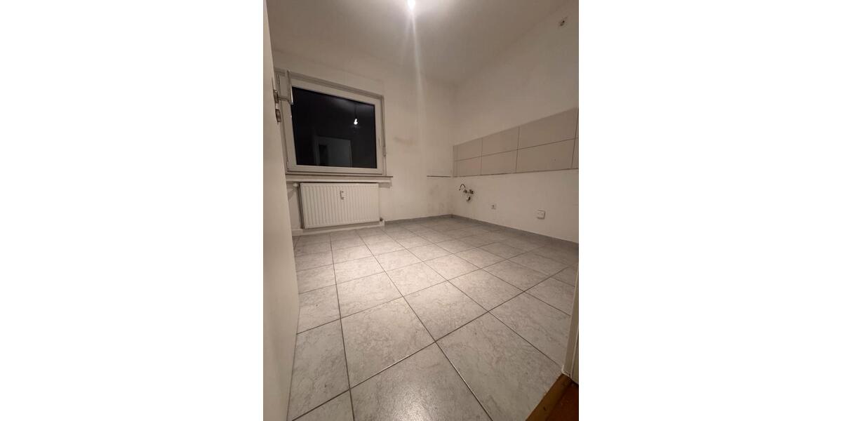 Etagenwohnung Radevormwald - 4 Zimmer, 76 m&sup2;, 570&euro; | Angebot:26119861