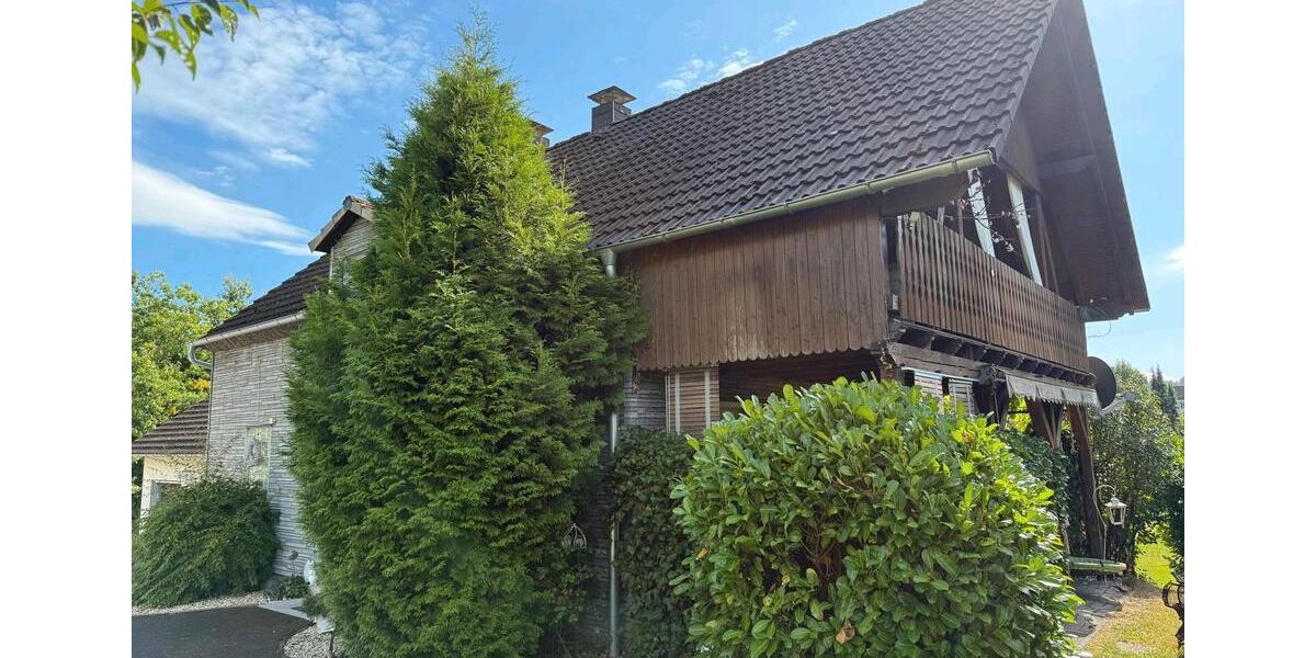 Einfamilienhaus Bergneustadt - 6 Zimmer, 135 m&sup2;, 230.000&euro; | Angebot:26877238